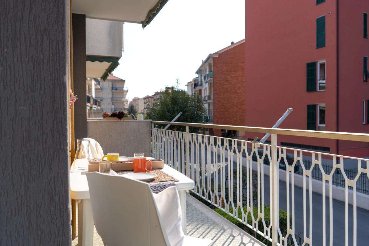 Pietra Ligure Downtown Convenience -Free Parking Apartment Bagian luar foto