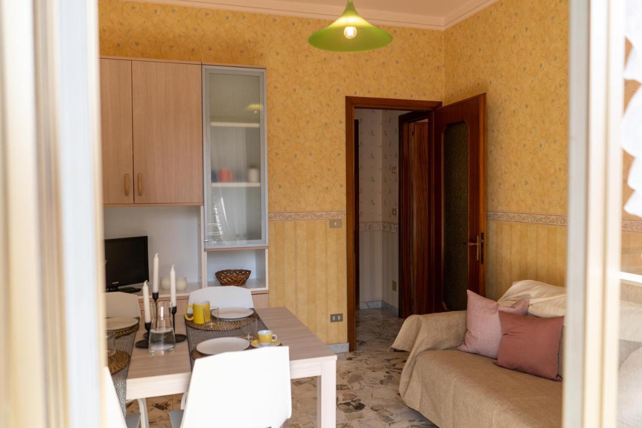 Pietra Ligure Downtown Convenience -Free Parking Apartment Bagian luar foto
