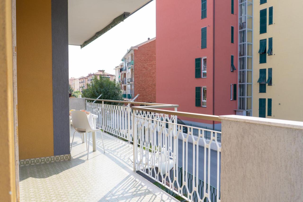 Pietra Ligure Downtown Convenience -Free Parking Apartment Bagian luar foto